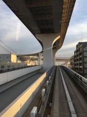 Le monorail à Tokyo